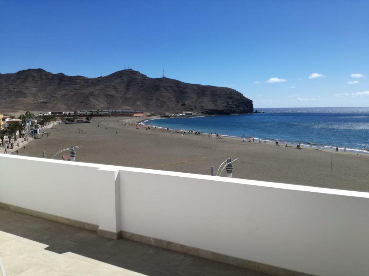 Atico En Primera Linea De Playa Gran Tarajal Exterior photo